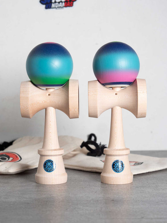 Sweets kendamas kendama okendama made in europe europe sweet collab erable frene wood bois bilboquet tourne turned eu freestyle tricks figure skate skateboard bmx ride