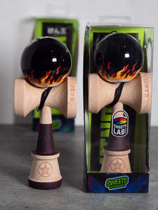 SWEETS KENDAMAS kendama france FR feu fire gas gasoline trasher skateboard flame flamme flammes flames design art patern graphic designs bilboquet freestyle tool wood toy bois jeu jouet figures tricks trick 