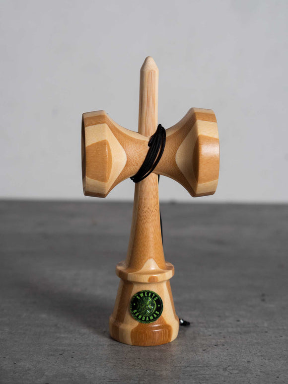 Kendama Sweets Sweet Kendamas France Bilboquet freestyle amped shape ken only manche accessoire pièce de rechange ash purple heart rose wood g shape erable maple bamboo wenge bois wood gunslingers legend ls shape ERABLE maple cushion